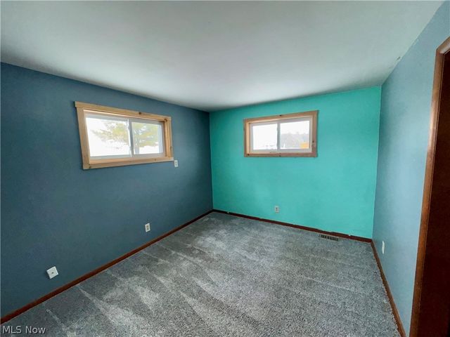 470 Nel Da Mar Drive, New Concord, OH 43762