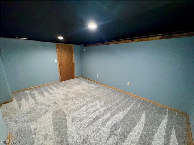 470 Nel Da Mar Drive, New Concord, OH 43762