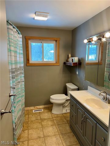 470 Nel Da Mar Drive, New Concord, OH 43762