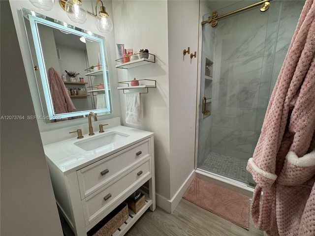 12617 NW 14th Street, Sunrise, FL 33323