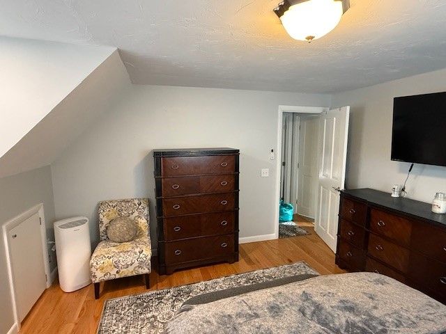 11 Woodside Avenue, Cumberland, RI 02864