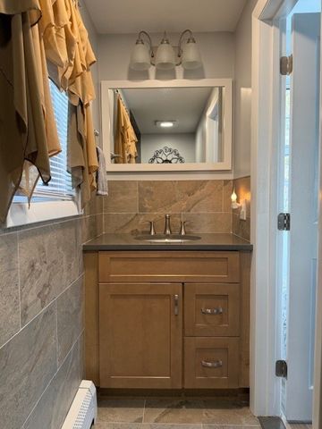 11 Woodside Avenue, Cumberland, RI 02864