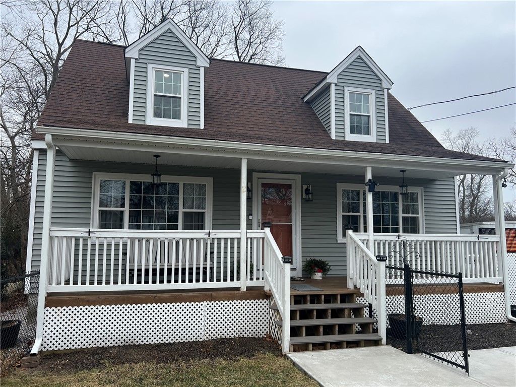 11 Woodside Avenue, Cumberland, RI 02864