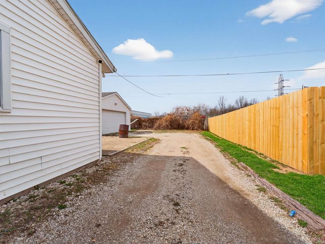 4002 Enola Court, Fort Wayne, IN 46809