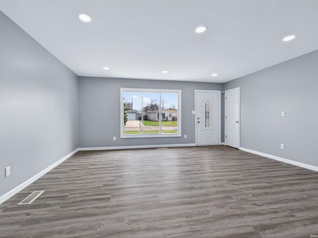 4002 Enola Court, Fort Wayne, IN 46809