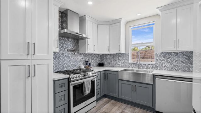 885 Givens, San Diego, CA 92154