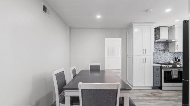885 Givens, San Diego, CA 92154