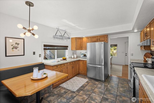 11044 26th Avenue SW, Seattle, WA 98146