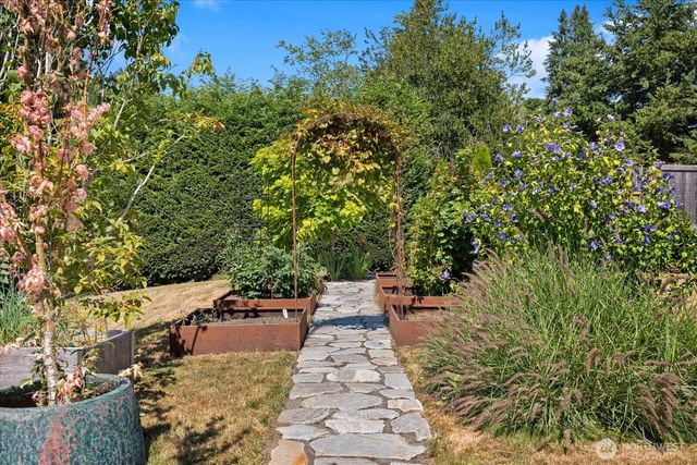 11044 26th Avenue SW, Seattle, WA 98146