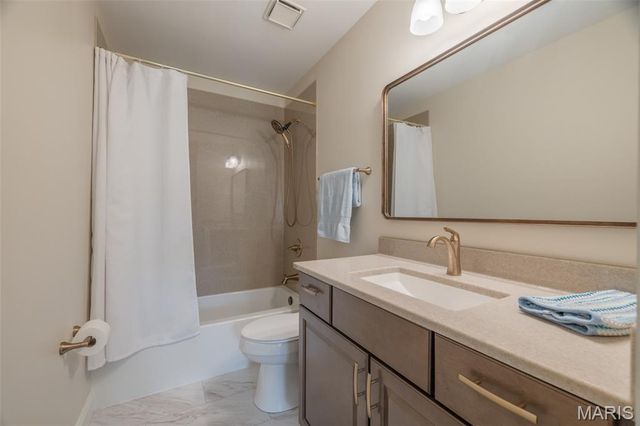 4114 Stafford Woods Court, St Charles, MO 63304