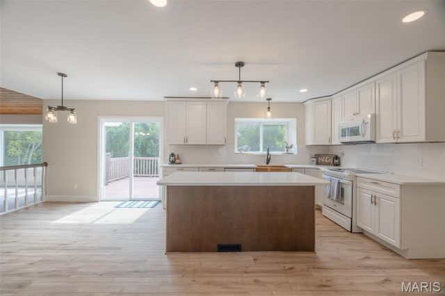 4114 Stafford Woods Court, St Charles, MO 63304