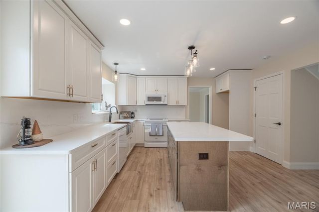4114 Stafford Woods Court, St Charles, MO 63304