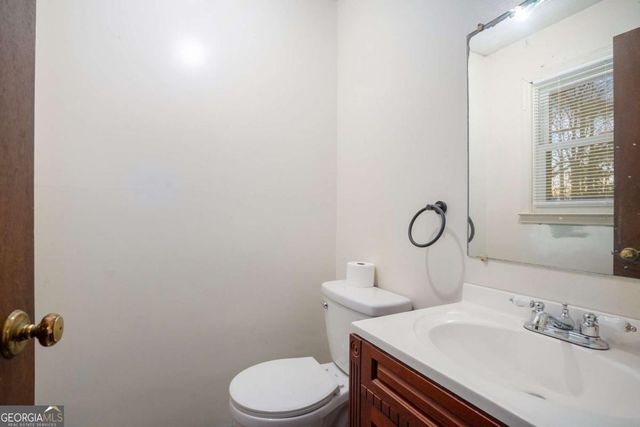 394 Burr Oak Court, Lawrenceville, GA 30046