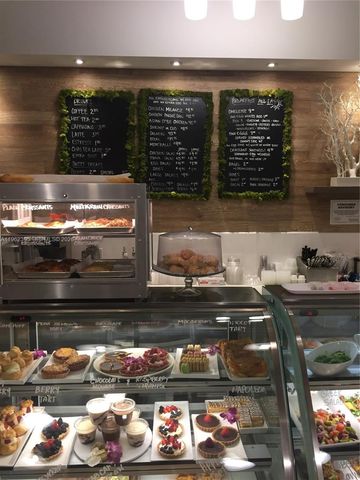 10275 Collins Ave 1403, Bal Harbour, FL 33154