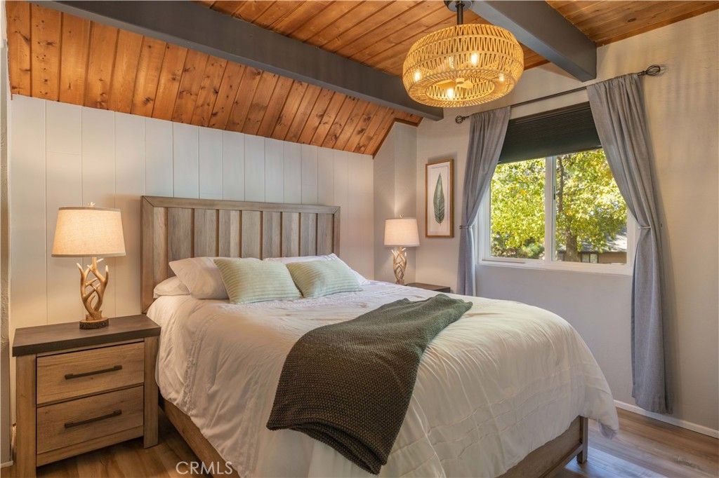 Image 19 of property listing at 27482 Matterhorn, Lake Arrowhead, CA 92352