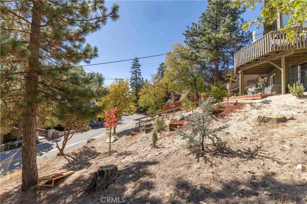 Image 38 of property listing at 27482 Matterhorn, Lake Arrowhead, CA 92352