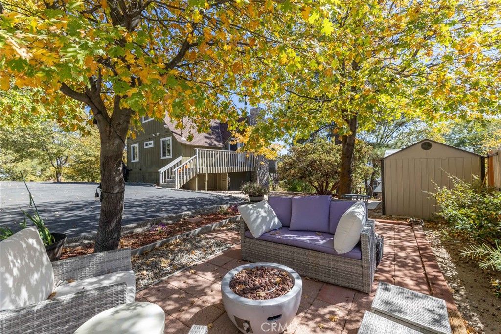 Image 43 of property listing at 27482 Matterhorn, Lake Arrowhead, CA 92352