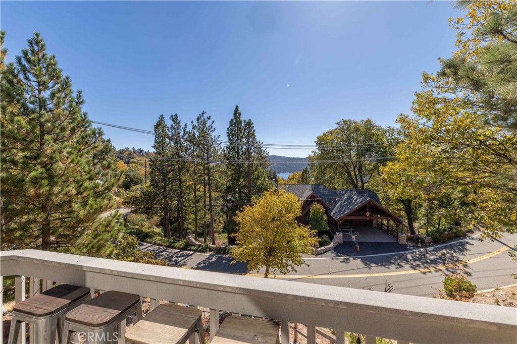 Image 54 of property listing at 27482 Matterhorn, Lake Arrowhead, CA 92352
