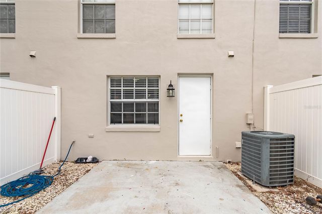 13538 EMBASSY PARK COURT 44A2, Dade City, FL 33525
