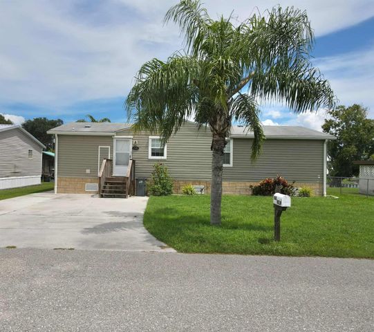 1081 6th St, Okeechobee, FL 34974
