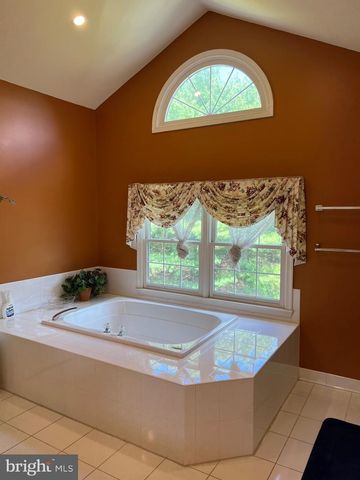 3911 ARBOR CREST WAY, Rockville, MD 20853