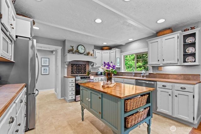 8343 Glenwood Road SW, Port Orchard, WA 98367
