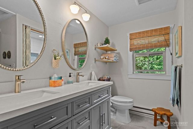 8343 Glenwood Road SW, Port Orchard, WA 98367