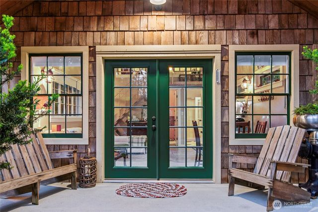 8343 Glenwood Road SW, Port Orchard, WA 98367