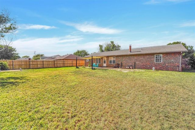 224 N Quail Run, Altus, OK 73521