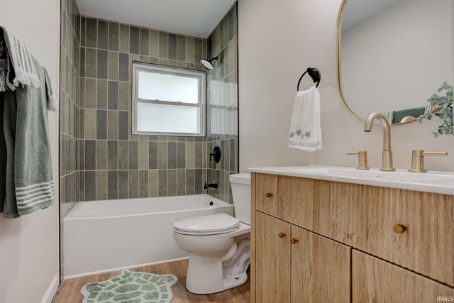 118 W Mill Road, Evansville, IN 47710