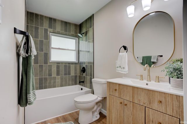 118 W Mill Road, Evansville, IN 47710