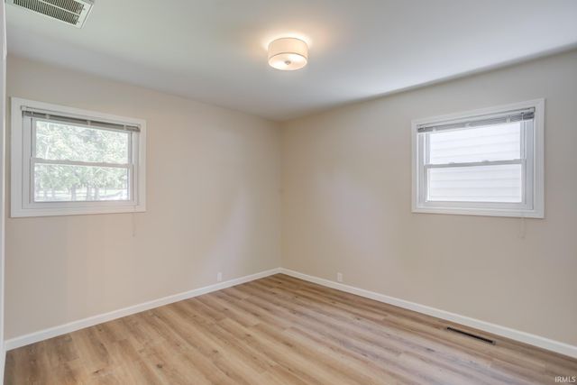 118 W Mill Road, Evansville, IN 47710