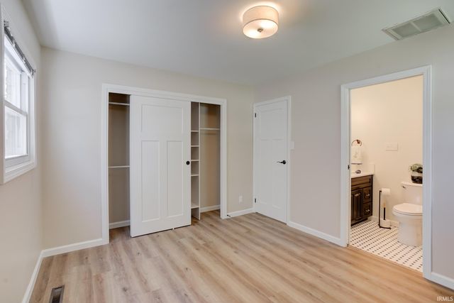 118 W Mill Road, Evansville, IN 47710