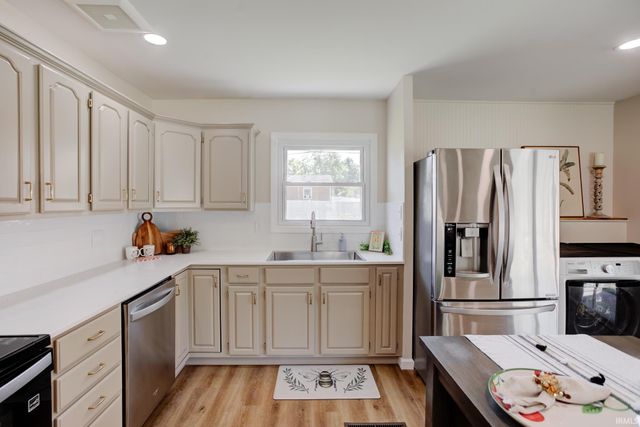 118 W Mill Road, Evansville, IN 47710