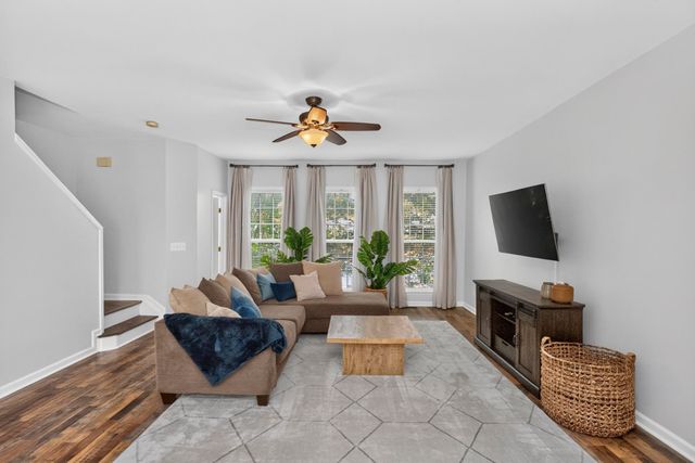 7252 Highway 70 S Apt 1501, Nashville, TN 37221