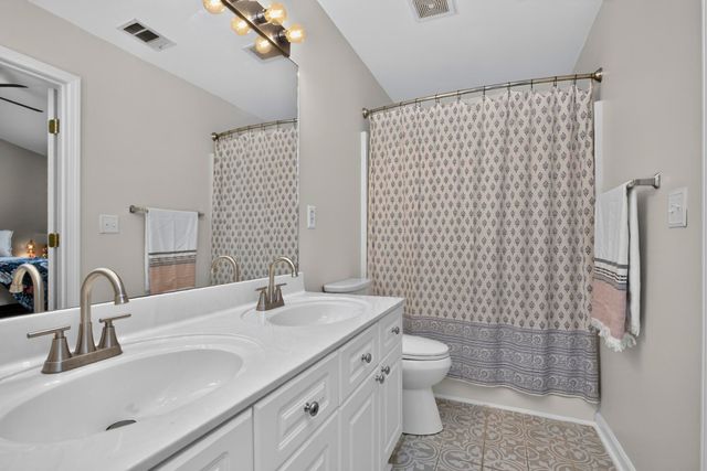 7252 Highway 70 S Apt 1501, Nashville, TN 37221