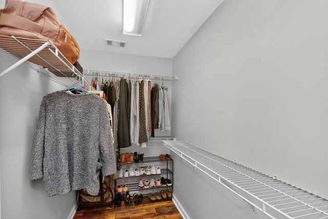 7252 Highway 70 S Apt 1501, Nashville, TN 37221