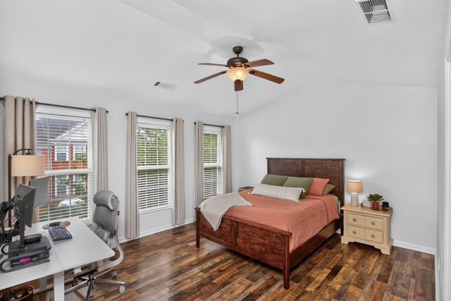 7252 Highway 70 S Apt 1501, Nashville, TN 37221