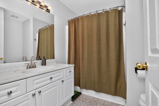 7252 Highway 70 S Apt 1501, Nashville, TN 37221