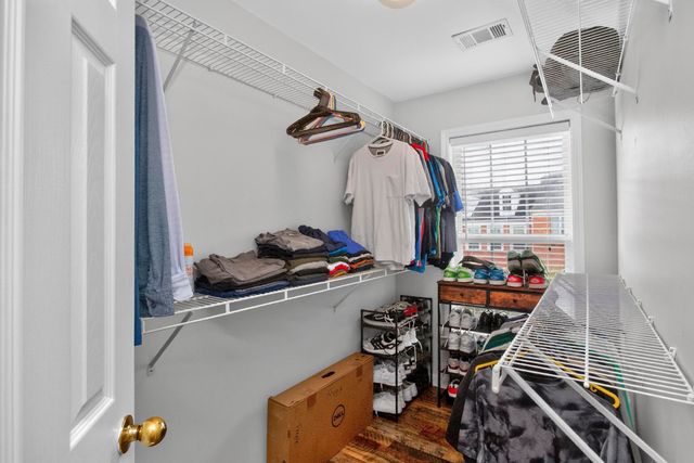 7252 Highway 70 S Apt 1501, Nashville, TN 37221
