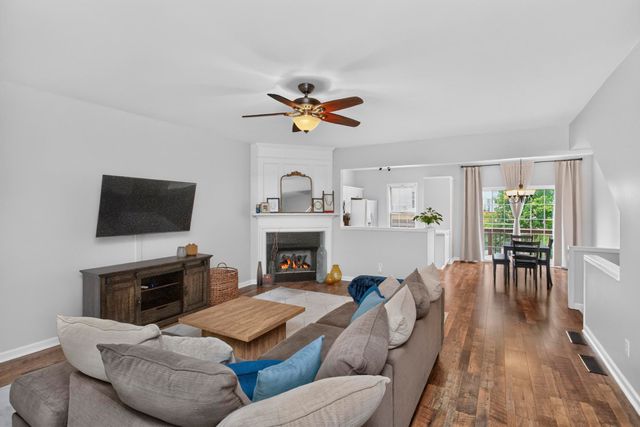 7252 Highway 70 S Apt 1501, Nashville, TN 37221