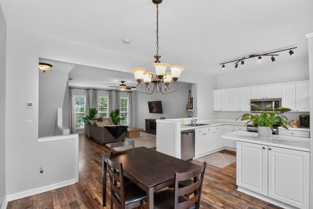 7252 Highway 70 S Apt 1501, Nashville, TN 37221