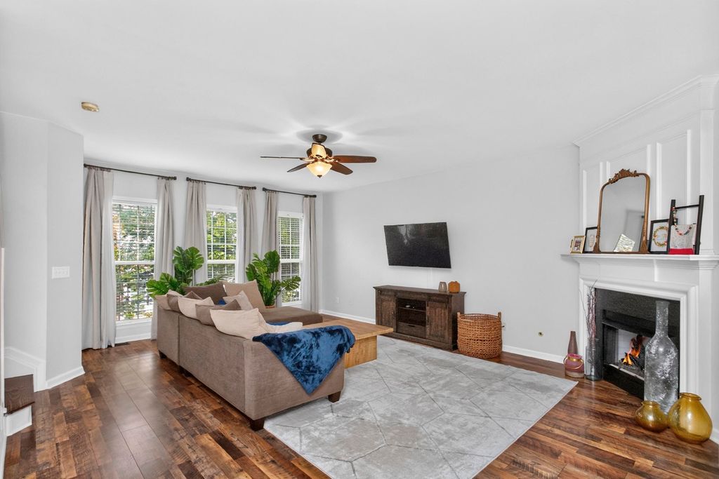 7252 Highway 70 S Apt 1501, Nashville, TN 37221