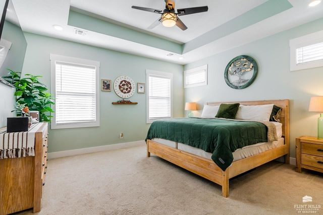 813 Waxwing Drive, Manhattan, KS 66502