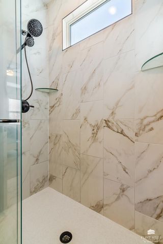 813 Waxwing Drive, Manhattan, KS 66502