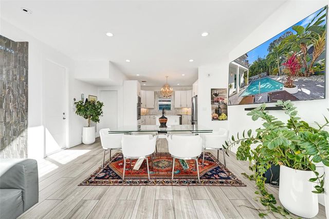 2502 NE 6th Avenue, Wilton Manors, FL 33305