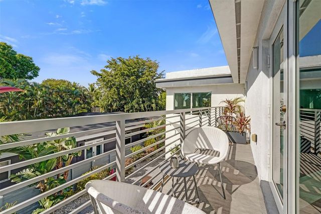 2502 NE 6th Avenue, Wilton Manors, FL 33305