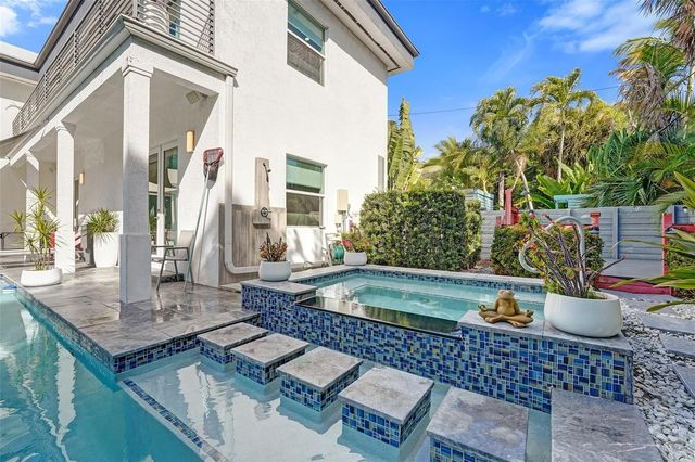 2502 NE 6th Avenue, Wilton Manors, FL 33305