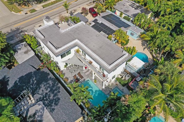 2502 NE 6th Avenue, Wilton Manors, FL 33305