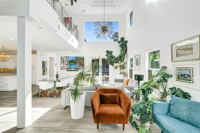 2502 NE 6th Avenue, Wilton Manors, FL 33305